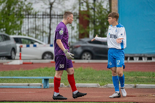«Вулкан» сыграл свои первые игры во Владивостоке